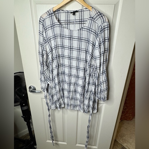 Lane Bryant Size 26 Blouse - Picture 5 of 5